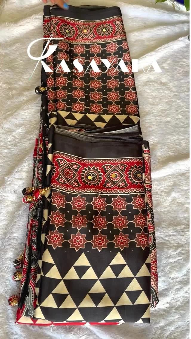 From the looms of Kutch to your closet – Ajrakh Premium Saree with mirror work in pallu.
Shop at www.kasayaka.com
#ajrakhprint #desiluxury #artisanfashion #ajrakhsaree #modal #instalike #instafashion